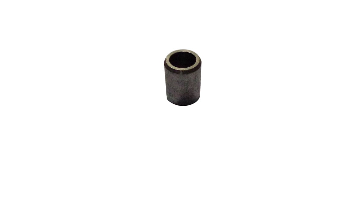 ADAPTER SLEEVE, CRANKCASE D.1